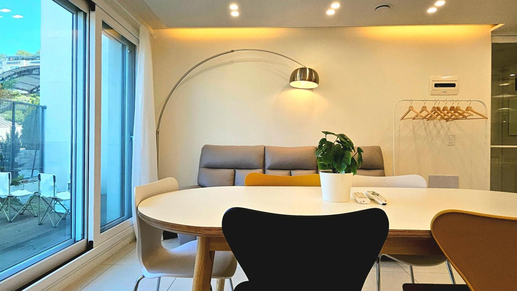 Itaewon Hills House *